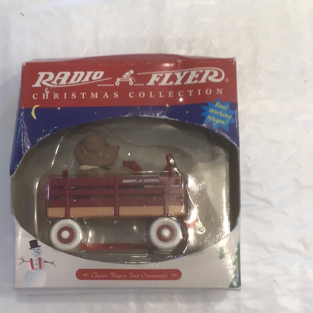 Radio Flyer Christmas Collection Trav-ler Wagon Tree Ornament